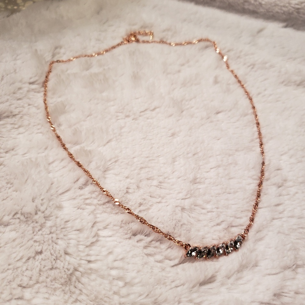 Gold Colored Necklace F71